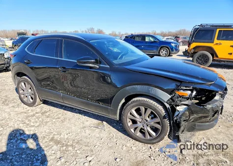 2020 Mazda Cx-30 Premium z USA, uszkodzony, nr VIN 3MVDMAEM2LM101080